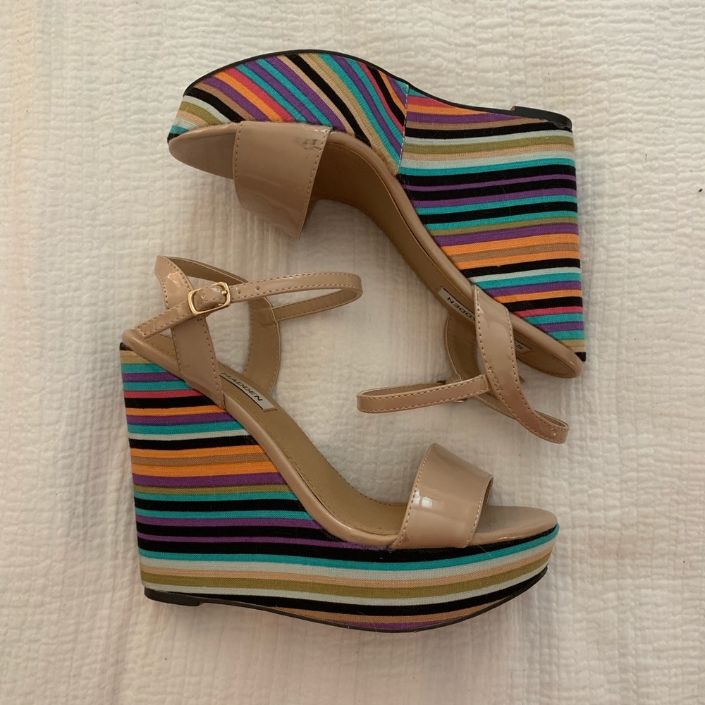 Steve Madden striped wedges